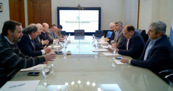 Lechería: Santa Fe va al socorro de Nación - Revista Chacra